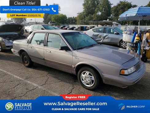 Used 1996 Oldsmobile Cutlass Ciera SL FWD image 5