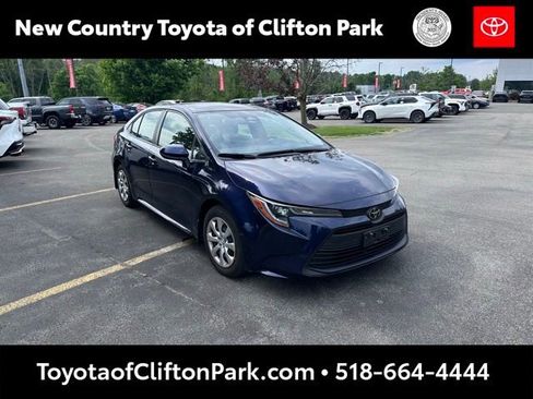 Used 2023 Toyota Corolla LE w/ Carpet Mat Package (TMS) FWD image 1