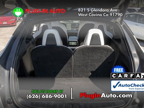 Used 2022 Tesla Model X Plaid image 12