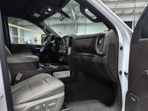 Used 2021 GMC Sierra 2500 SLT w/ SLT Premium Package image 12
