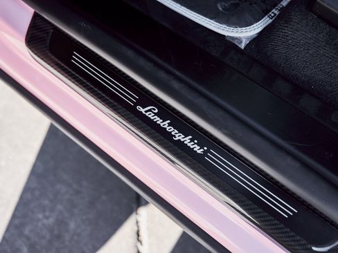 Used 2024 Lamborghini Urus Performante image 44