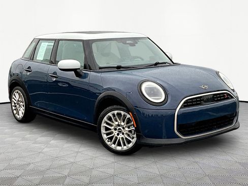 Used 2025 MINI Cooper S FWD image 3