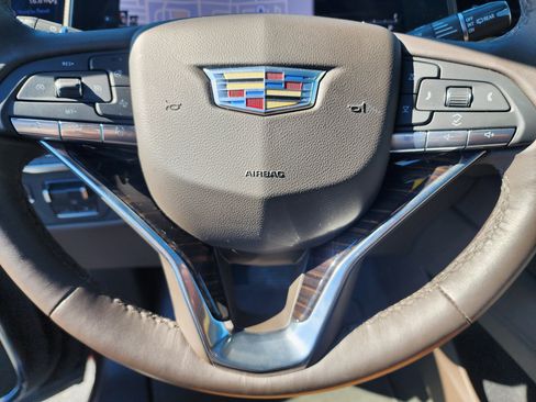 Used 2023 Cadillac Escalade ESV Premium Luxury w/ Performance Package image 30