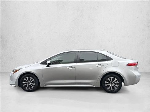 Certified 2022 Toyota Corolla LE FWD image 8