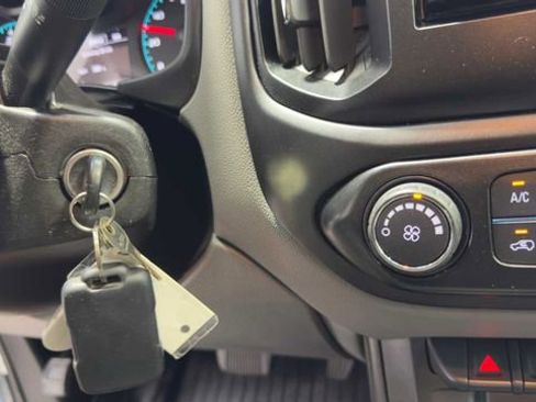 Used 2019 GMC Canyon 2WD Crew Cab w/ Convenience Package image 28