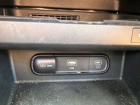 Certified 2024 Kia Seltos SX w/ SX Sunroof Package AWD/4WD image 22