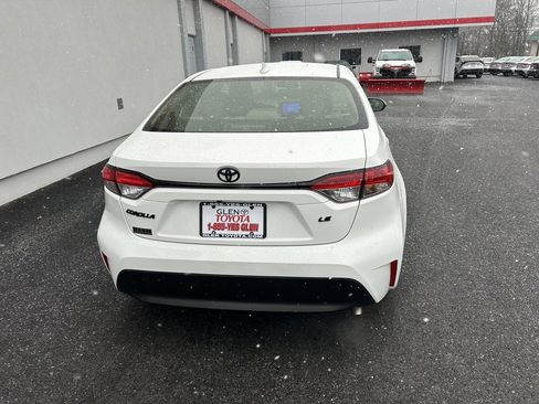 Used 2023 Toyota Corolla LE image 6