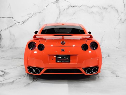 Used 2010 Nissan GT-R Premium AWD/4WD image 15