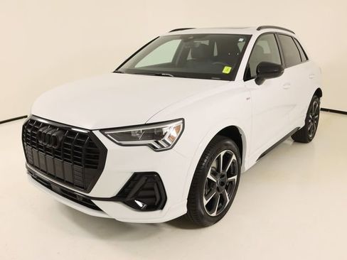 Certified 2025 Audi Q3 2.0T Premium Plus w/ Premium Plus Package AWD/4WD image 1