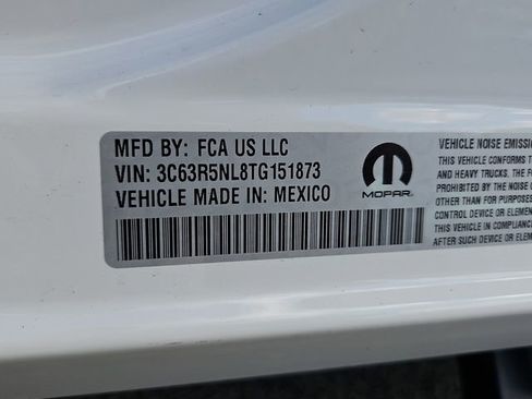 New 2026 RAM 2500 Laramie AWD/4WD image 10