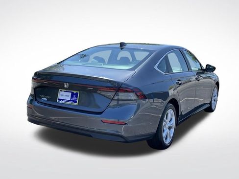 Used 2025 Honda Accord LX image 6