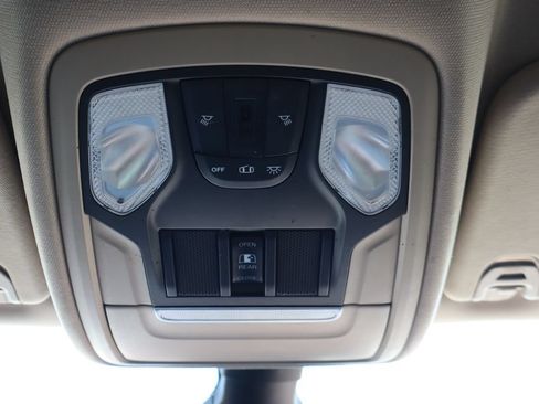 Used 2019 RAM 1500 Big Horn AWD/4WD image 20