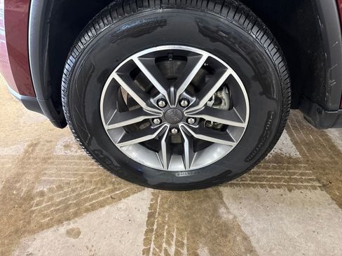 Used 2021 Jeep Grand Cherokee Limited w/ Premium Lighting Group image 11