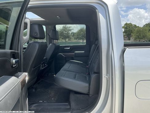 Used 2021 GMC Sierra 3500 Denali w/ Denali Ultimate Package AWD/4WD image 9