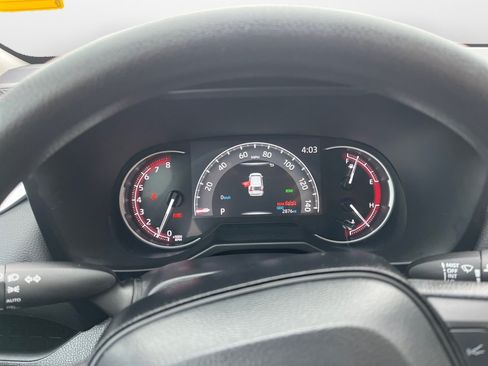 Used 2025 Toyota RAV4 XLE w/ Convenience Package FWD image 14