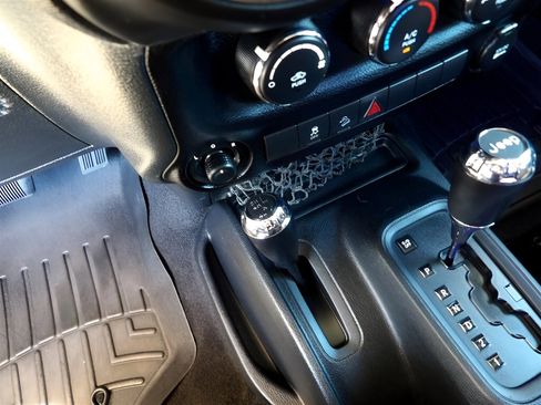 Used 2011 Jeep Wrangler Sport image 23