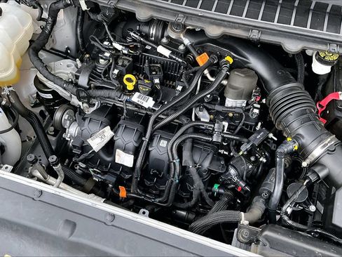 Used 2020 Ford Edge Titanium image 30