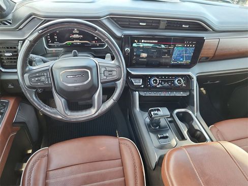 Used 2024 GMC Sierra 1500 Denali Ultimate image 10