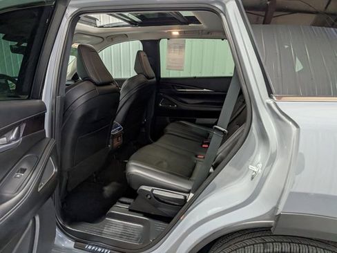 Used 2025 INFINITI QX60 Sensory w/ Vision Package image 10