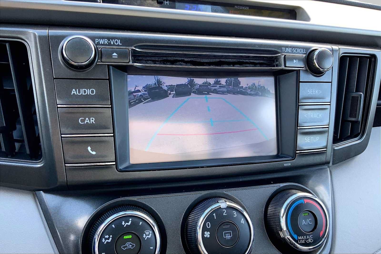 Used 2014 Toyota RAV4 LE AWD/4WD image 27