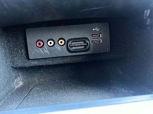 Used 2015 Lincoln MKX FWD w/ Equipment Group 102A image 31