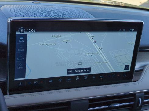 New 2026 Lincoln Corsair Premiere image 21