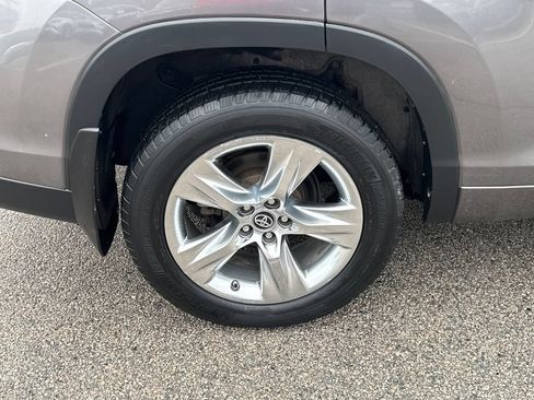 Used 2019 Toyota Highlander Limited AWD/4WD image 44