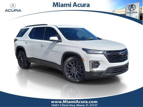 Used 2024 Chevrolet Traverse RS image 1