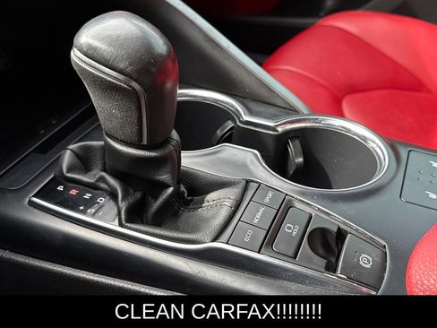 Used 2020 Toyota Camry XSE image 25