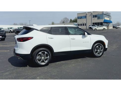 Certified 2025 Chevrolet Blazer LT image 8