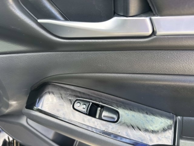 Used 2023 Nissan Altima 2.5 SV FWD image 19