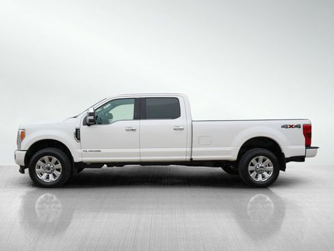 Used 2017 Ford F350 Platinum w/ Platinum Ultimate Package image 3
