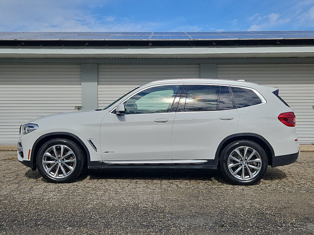 Used 2018 BMW X3 xDrive30i AWD/4WD image 2