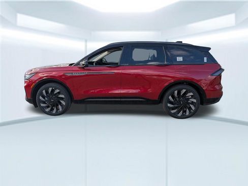 New 2026 Lincoln Nautilus Reserve w/ Jet Appearance Package image 2