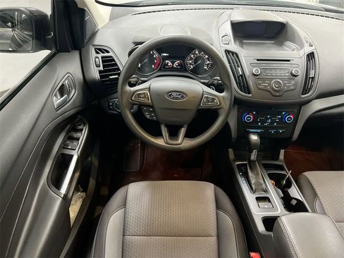 Used 2017 Ford Escape SE image 19