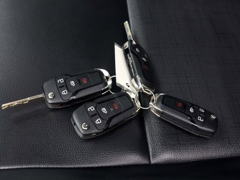 Used 2025 Ford Transit 250 148 High Roof image 25