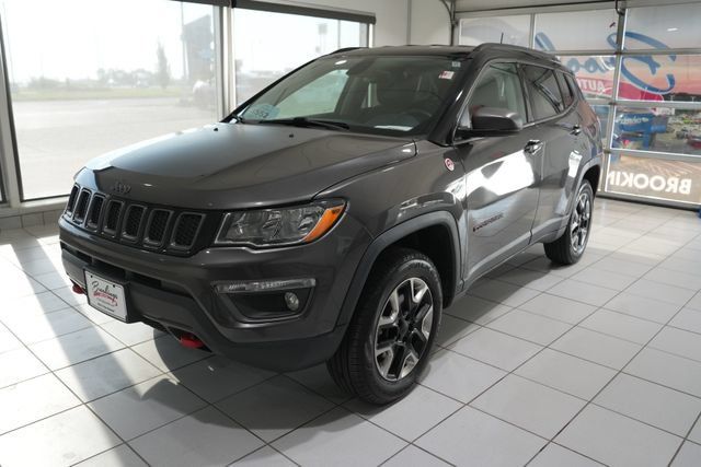 Used 2018 Jeep Compass Trailhawk w/ Cold Weather Group AWD/4WD image 5