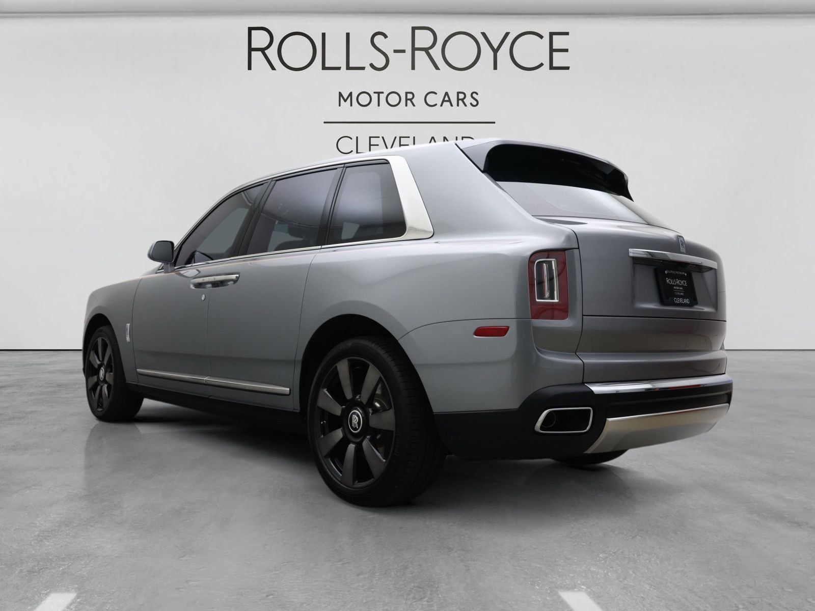 Certified 2023 Rolls-Royce Cullinan w/ Cullinan Package AWD/4WD image 11