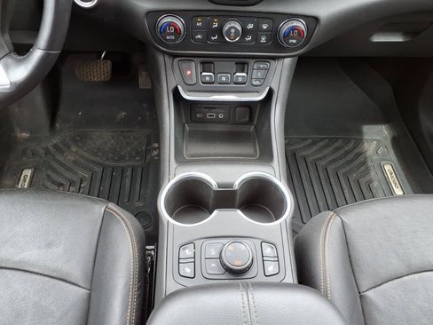 Used 2021 GMC Terrain SLT AWD/4WD image 20