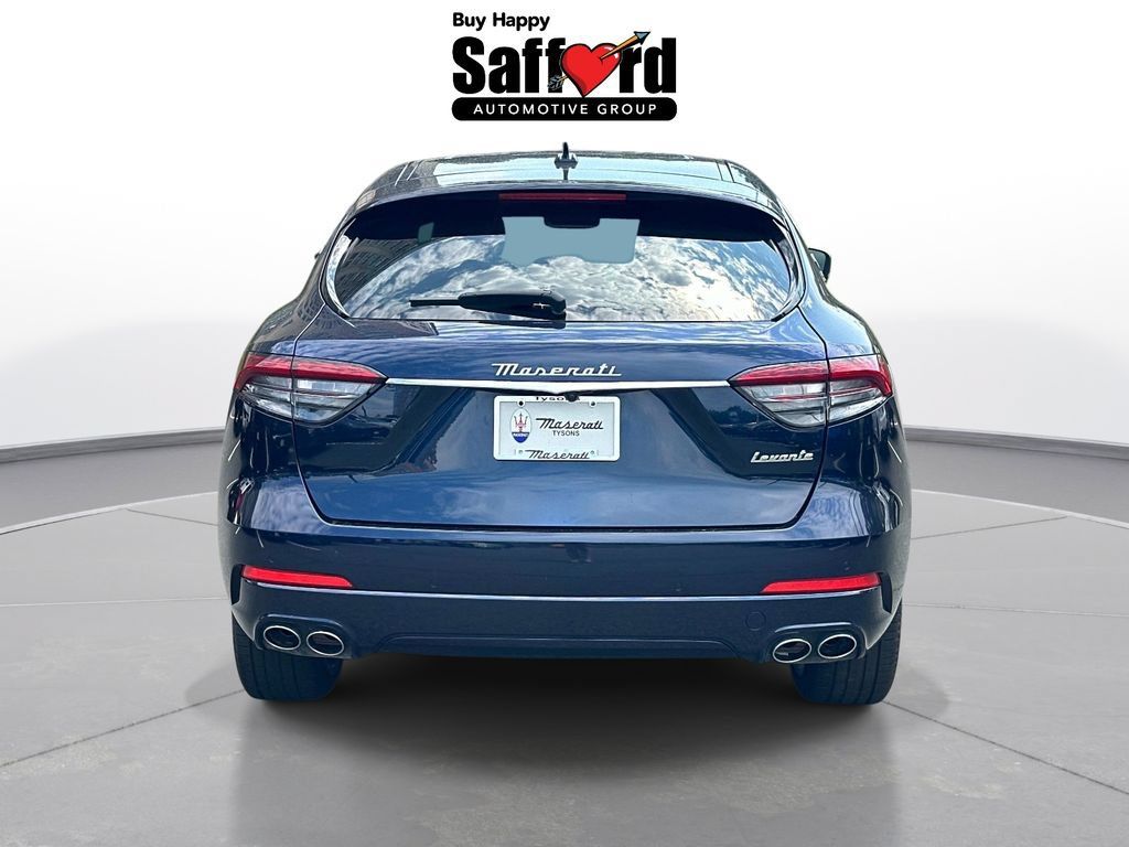 Used 2023 Maserati Levante GT AWD/4WD image 7