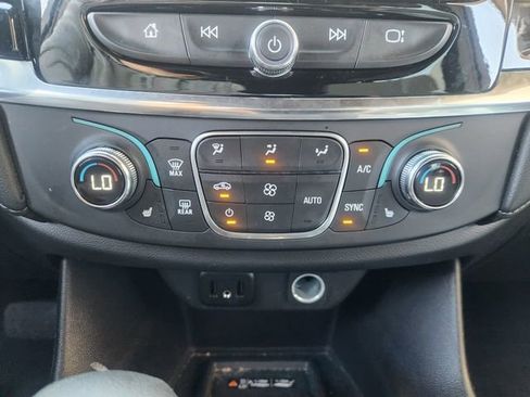 Used 2023 Chevrolet Traverse LT w/ LPO, Floor Liner Package image 19