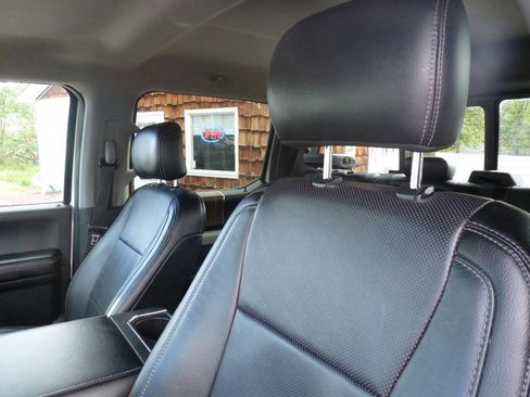 Used 2017 Ford F150 Lariat AWD/4WD image 26