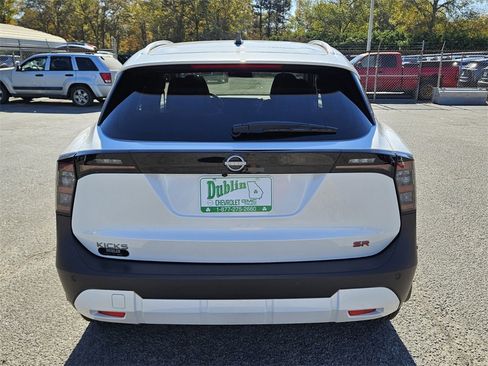 New 2026 Nissan Kicks SR w/ SR Premium Package image 8