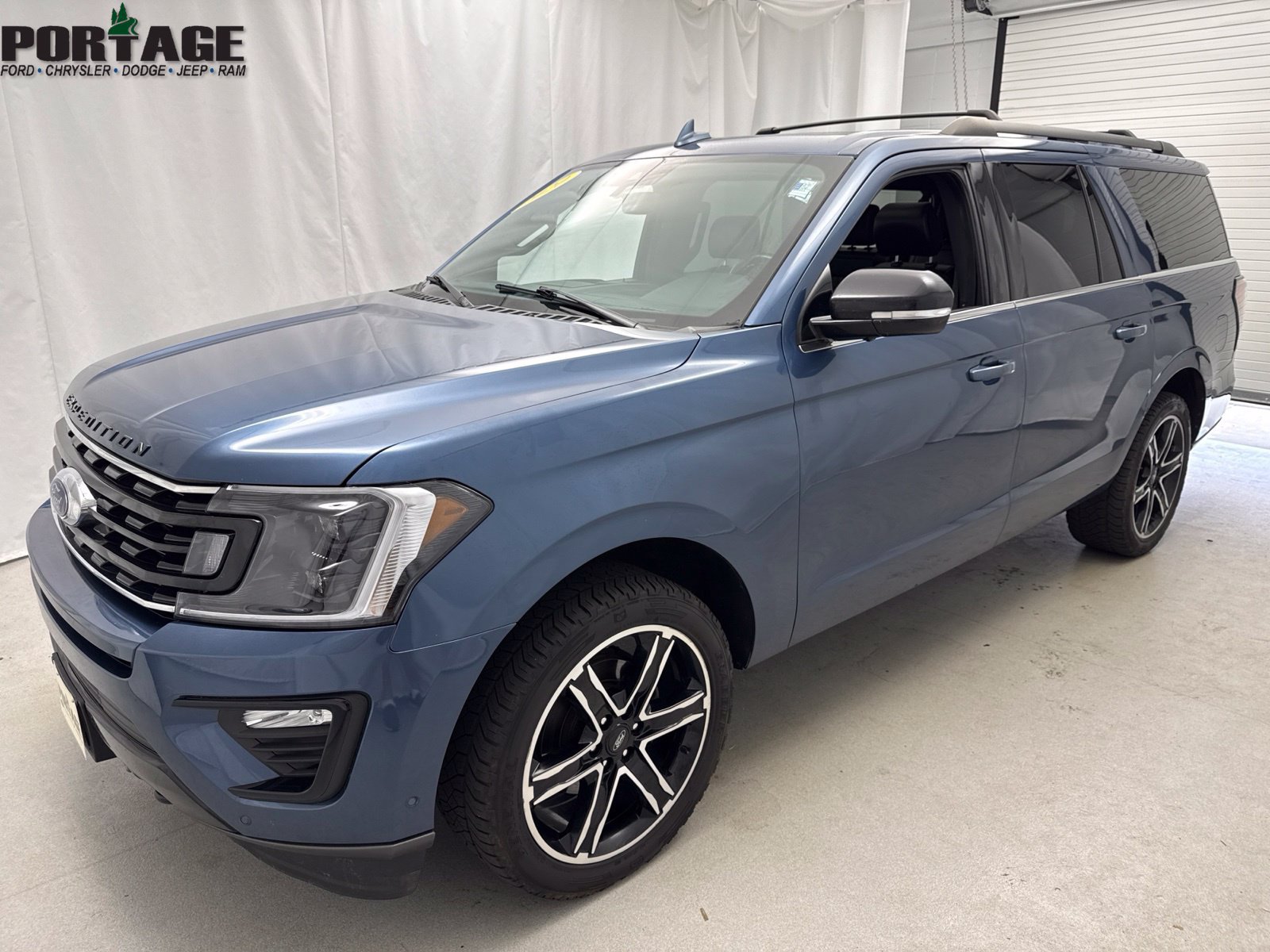 Used 2020 Ford Expedition Max Limited w/ Equipment Group 303A AWD/4WD image 5