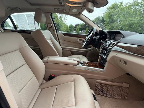 Used 2014 Mercedes-Benz E 350 4MATIC Sedan image 30