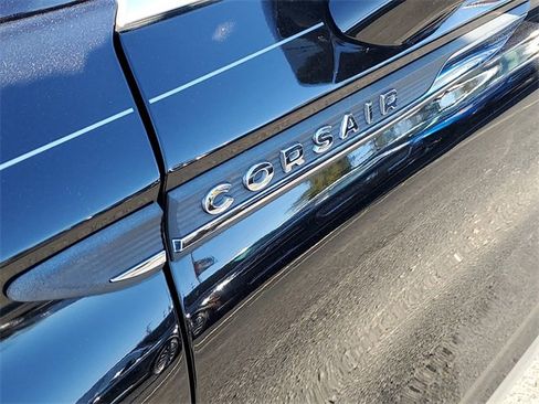 Used 2021 Lincoln Corsair AWD w/ Premium Package image 29
