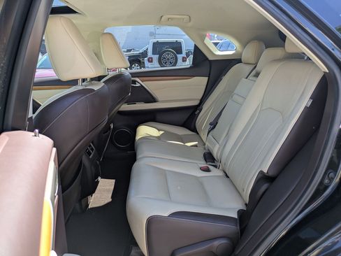 Used 2019 Lexus RX 450h AWD image 31