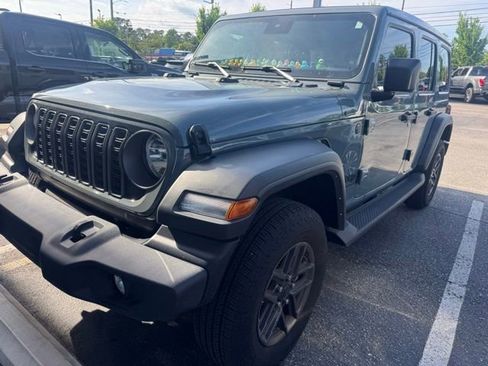 Used 2024 Jeep Wrangler Unlimited Sport AWD/4WD image 10