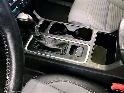 Used 2017 Ford Escape Titanium image 17
