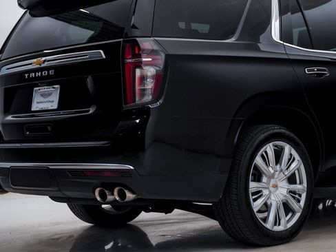 Used 2023 Chevrolet Tahoe High Country w/ Advanced Technology Package image 12